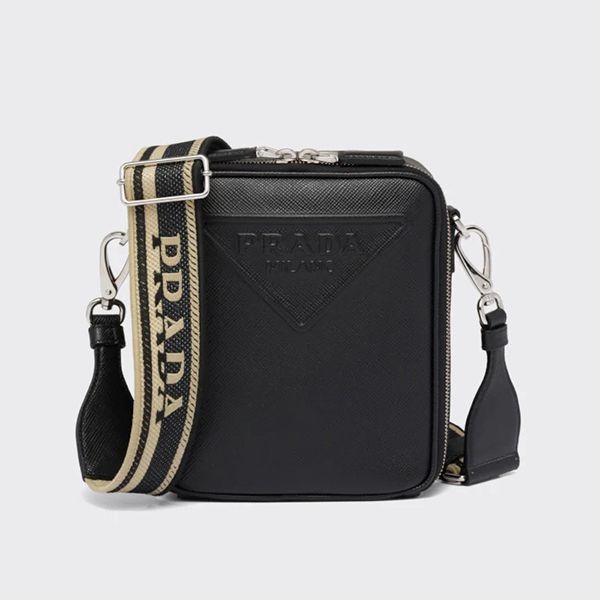 プラダ◆サフィアーノレザー ショルダーバッグ 偽物 ロゴ入り 2VH1542F